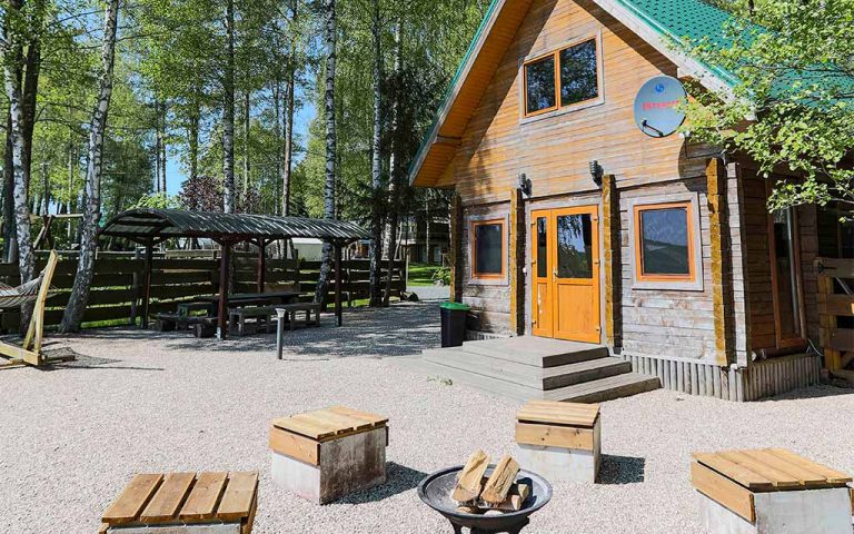 Russian sauna – Fisherman’s house by the lake